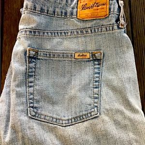 Levi’s Signature Bootcut Jean
